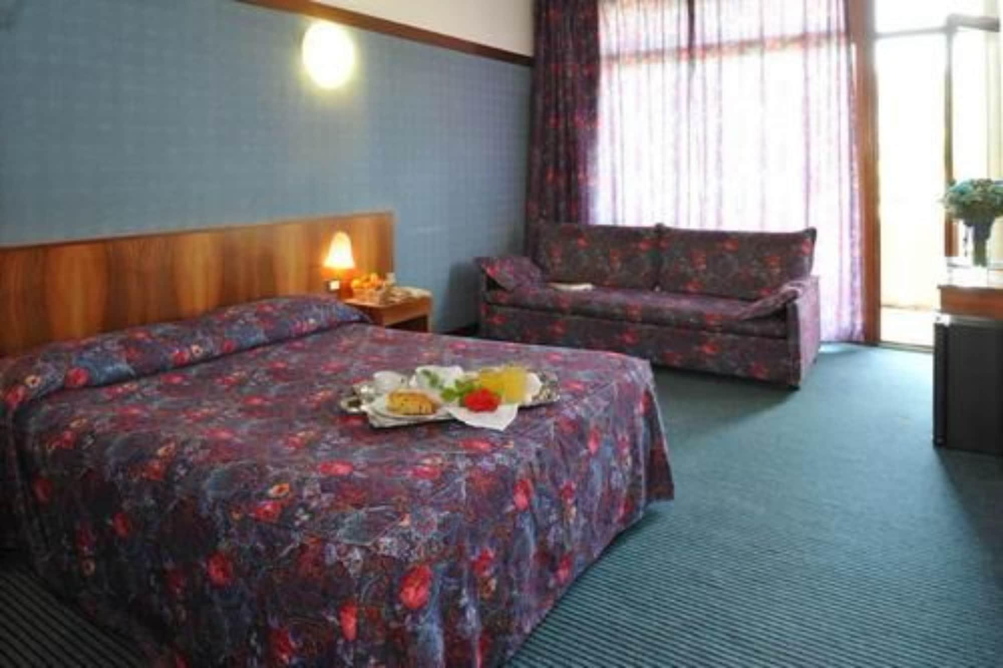 Park Hotel Oasi Garda  Eksteriør bilde