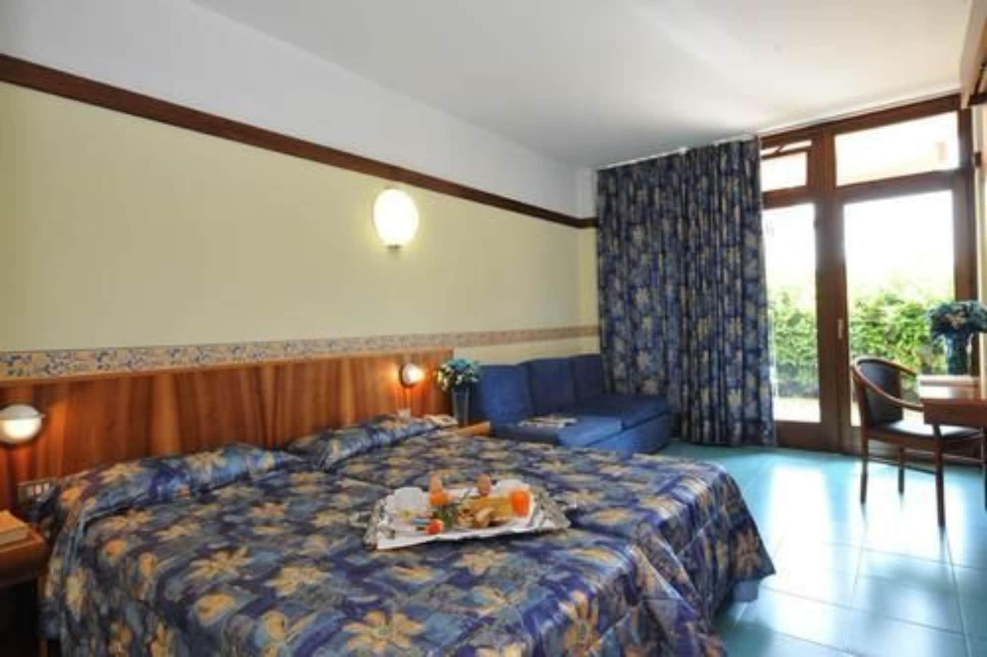 Park Hotel Oasi Garda  Eksteriør bilde