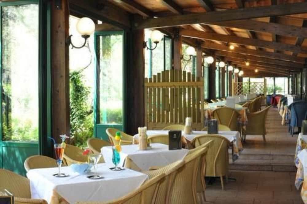 Park Hotel Oasi Garda  Eksteriør bilde