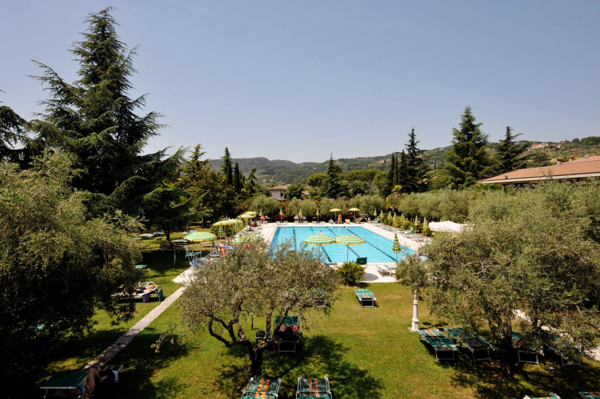 Park Hotel Oasi Garda  Eksteriør bilde